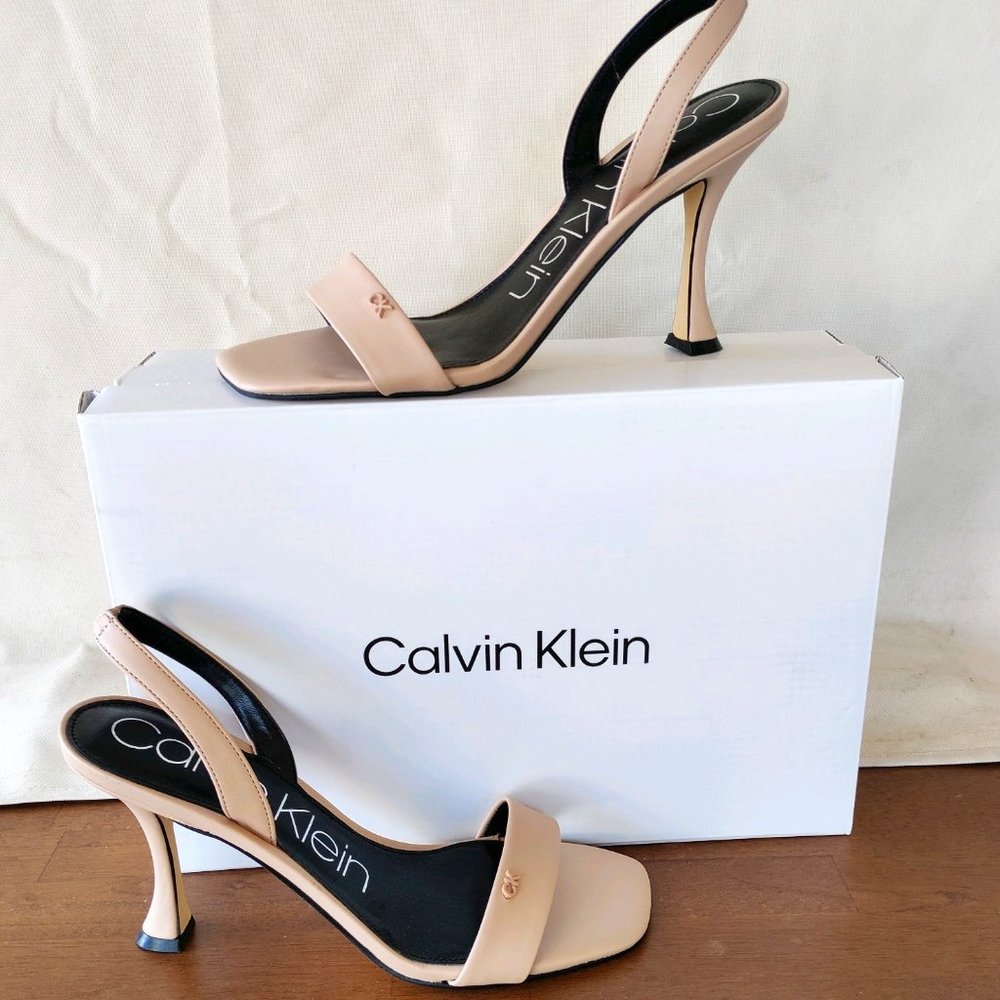 New Calvin Klein Light Natural Leather Sandal Size 8.5 med